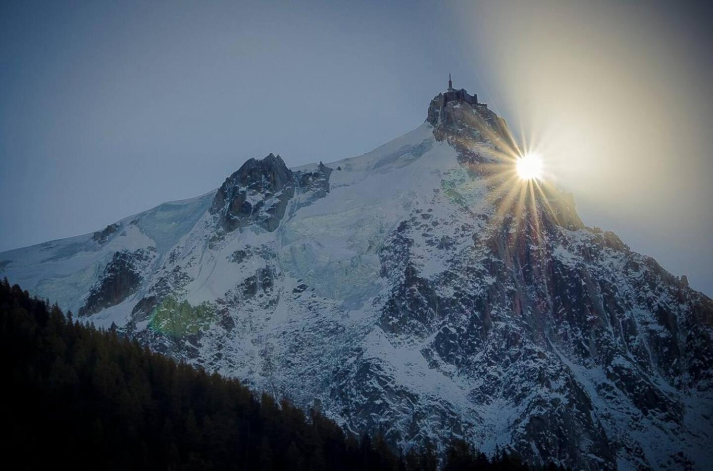 Vue Montblanc Magique En Centre-Ville Avec Parking Chamonix Exterior foto